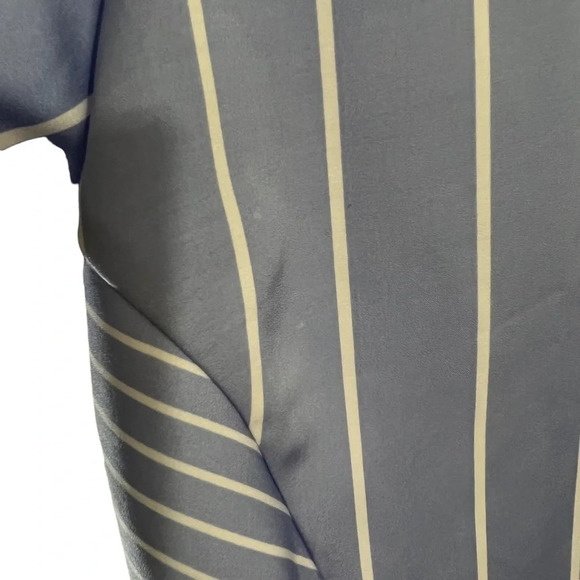 Chicos Striped Button Up Shirt Size 2 Blue Purple White Collared Long Sleeves - Picture 6 of 9